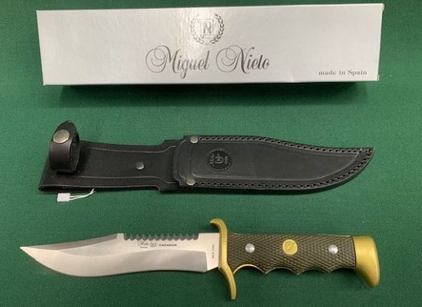 KNIFE NIETO 2002 CAZADOR 18CM STAINLESS FIXED BLADE IN BLACK LEATHER SHEATH