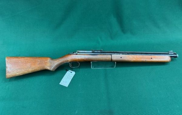 .177 A/RIFLE SHERIDAN MODEL ''BLUE STREAK'' UNDER LEVER BLUED WOOD