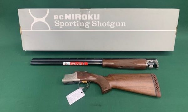 .12G MIROKU MODEL 'MK-10 SPORT'' GRADE 1 UNDER/OVER 30'' WITH 4 CHOKES & HI-VIZ SIGHTS
