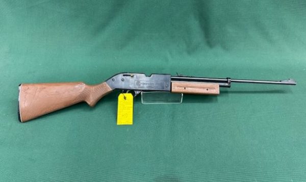.177 A/RIFLE CROSMAN MODEL ''760'' PUMP UNDERLEVER