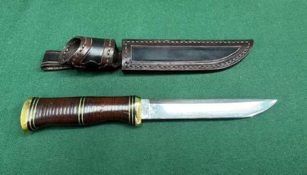 AUSTRALIAN CUSTOM MADE KNIFE WITH CUSTOM LEATHER SHEATH