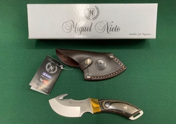 KNIFE NIETO 11009 TO SKIN 8.5CM SKINNER IN BROWN LEATHER POUCH