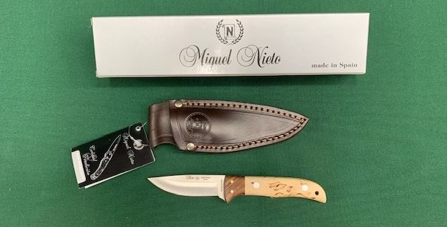 KNIFE NIETO 1059 COYOTE CURLY BIRCH 8CM FIXED BLADE IN BROWN LEATHER SHEATH